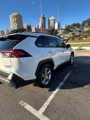 TOYOTA RAV4 2.5 VVT-IE HYBRID SX CONNECT AWD CVT TOYOTA RAV4 2.5 VVT-IE HYBRID SX CONNECT AWD CVT